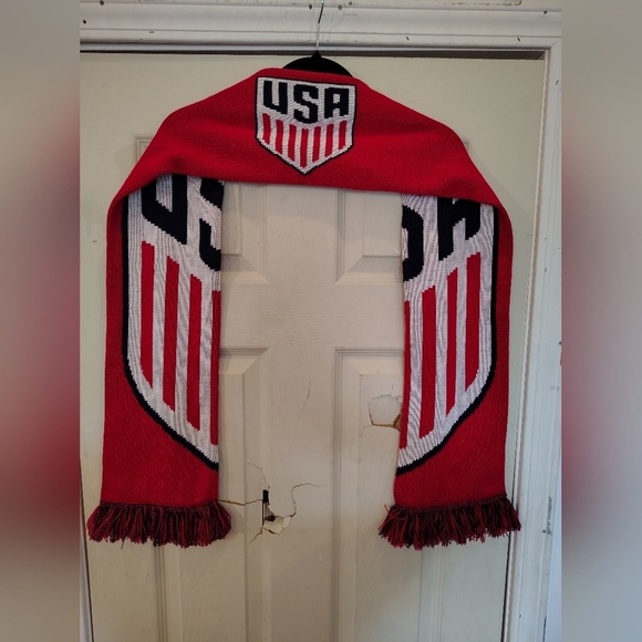 US Soccer "Team USA" Heavyweight Winter Scarf, 60 inches long - Picture 1 of 6